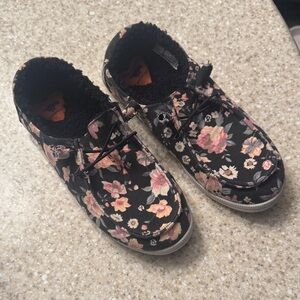 Rocket dog Black Floral Slip-On Shoes size 8
